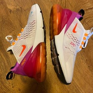 Women’s NIKE Air Max 270, size 7.5